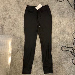 Halara Black Joggers AS